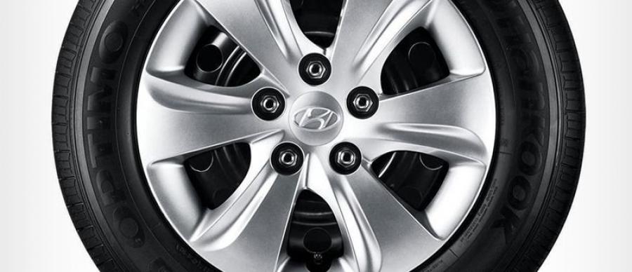  Hyundai Avante 2014 года  (фото 15 из 24)